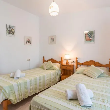 Yourhouse Tries Villa *